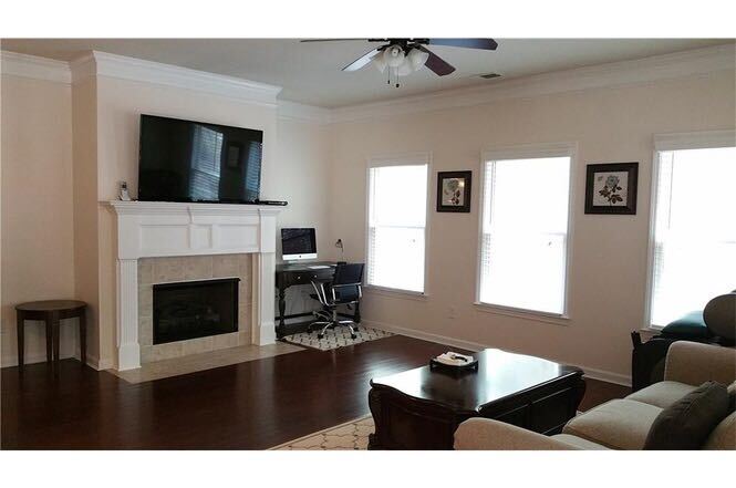 Building Photo - 203 Water Oak Pl