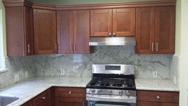 Building Photo - 9700 Dalewood Dr