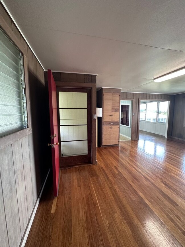Building Photo - 123 Punahele St