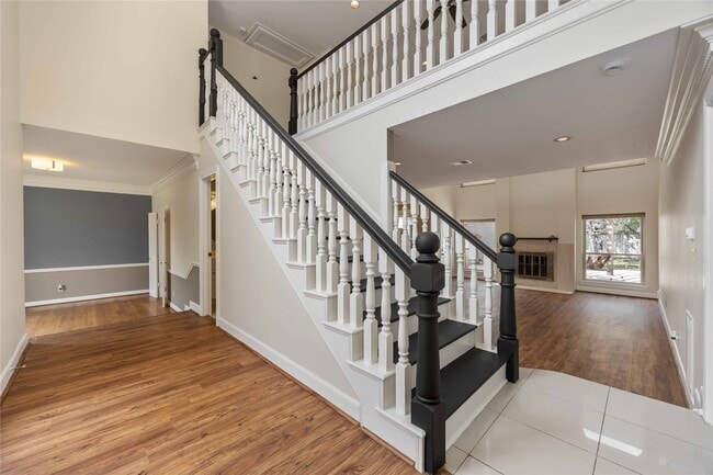 Foto del edificio - 11930 Carriage Hill Dr