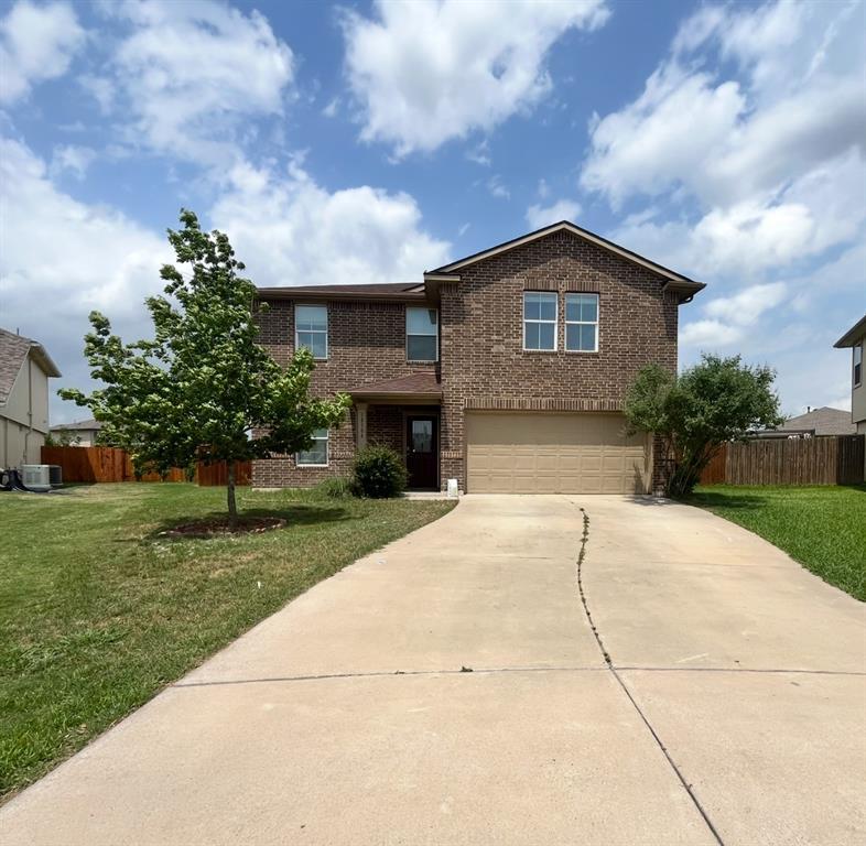 Foto principal - 18304 Weatherby Ln