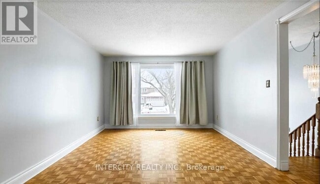 Building Photo - 308 Centre St N