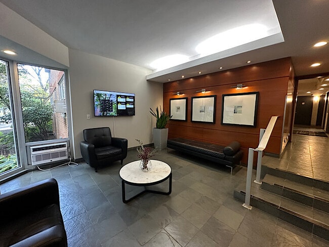 Building Photo - 4960 N Marine Dr