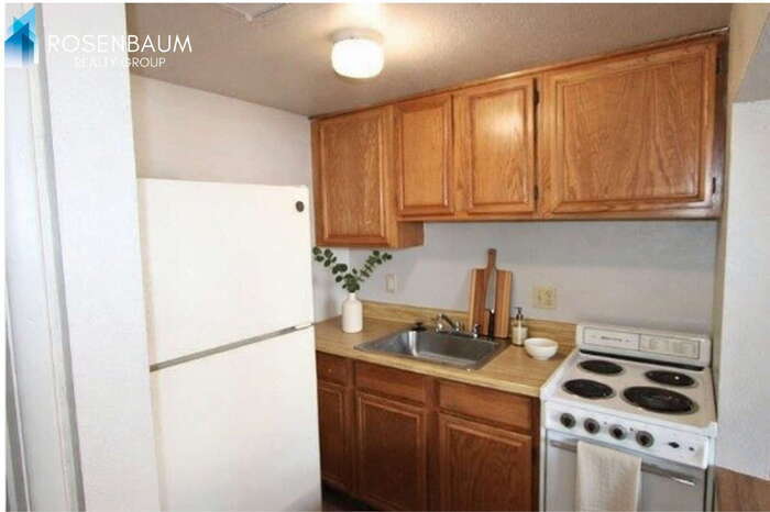 Foto del edificio - 9230 N 6th St