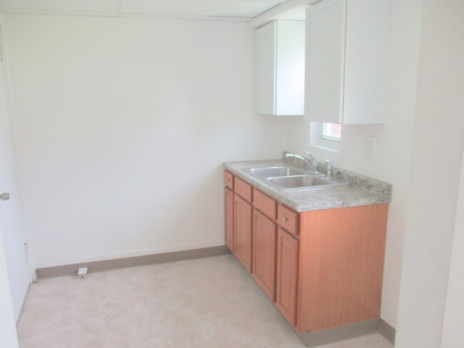 Building Photo - 787 23rd St