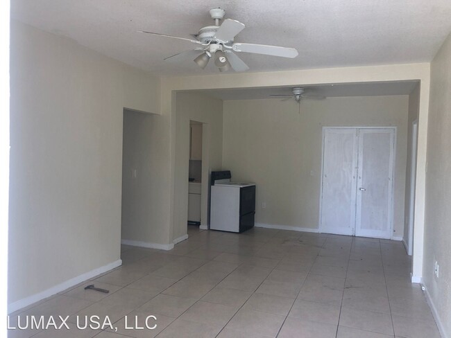 Building Photo - 3 br, 2 bath House - 3460 CHARLESTON BLVD