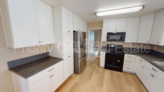 Building Photo - 15374 Calle Juanito