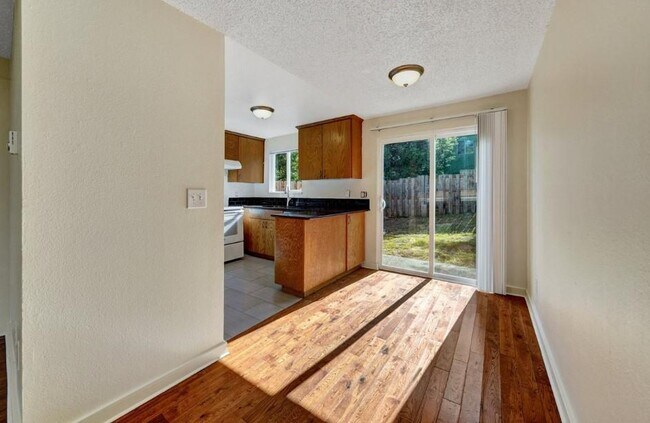 Foto del edificio - 5147 NE Killingsworth St