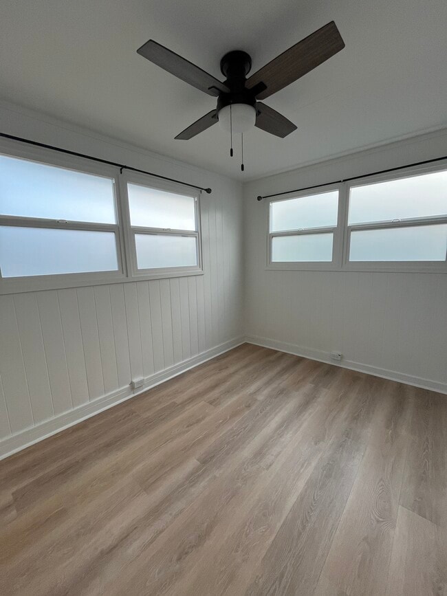 Building Photo - 371 Kalua Rd