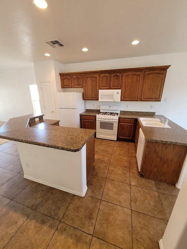 Foto del edificio - Beautiful 3/2 for Rent in Avondale-MM