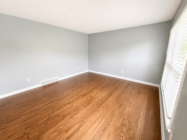 Foto del edificio - 5103 Mediterranean Ct