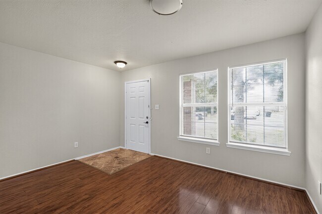 Building Photo - 7718 American Holly Ct