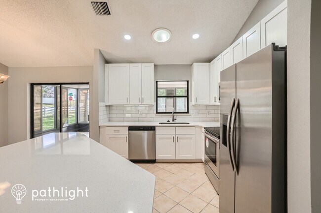 Building Photo - 2510 Cherry Blossom Court, Eustis, FL, 32726