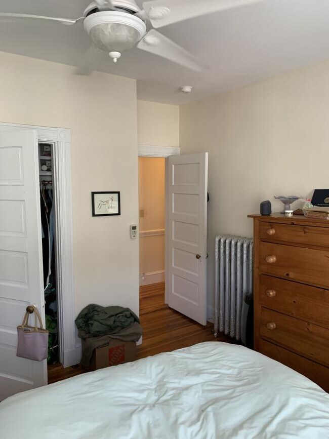 Foto del edificio - 4.0 bedroom in Somerville Massachusetts 02143