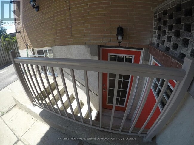 Building Photo - 67 Cartwright Ave