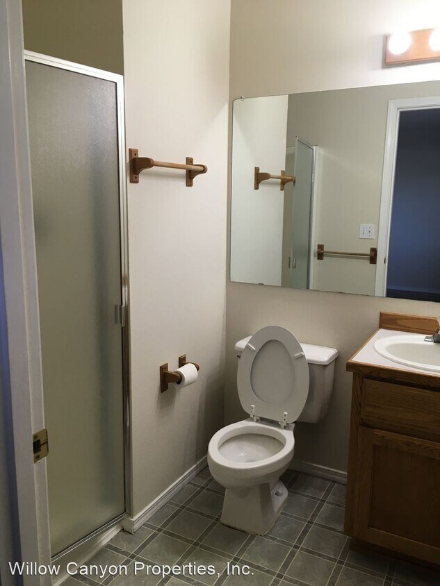 Foto del edificio - 3 br, 2 bath House - 309 E "D" St