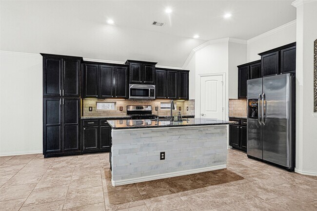 Building Photo - 20731 Blue Flagstone Ln