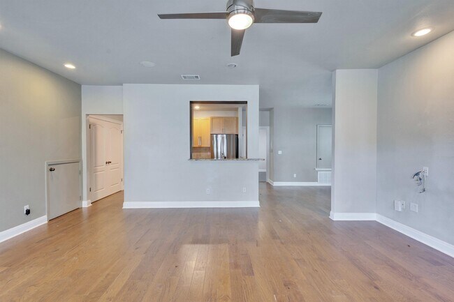 Foto del edificio - 2358 Wilson St
