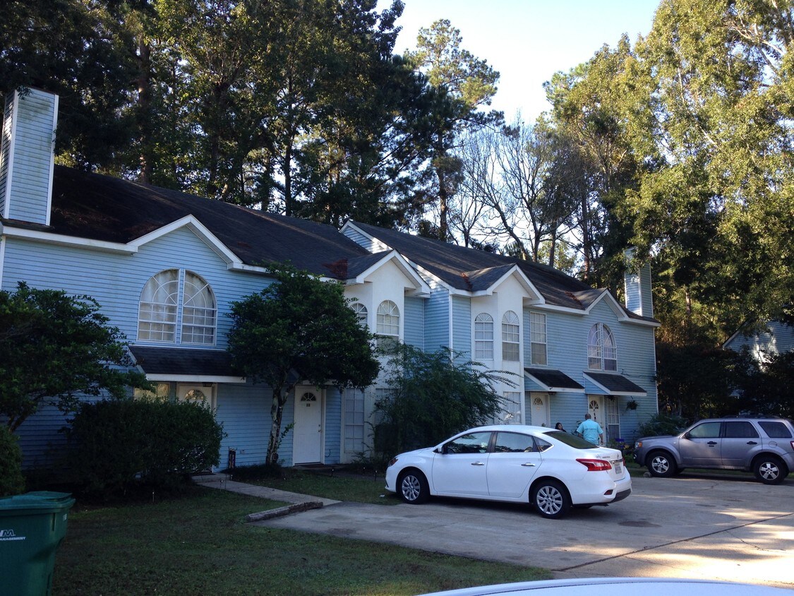 110 Trace Loop, Mandeville, LA 70448 Townhome Rentals in Mandeville