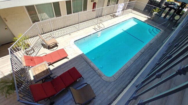 Foto del edificio - The Edgemont Apartments