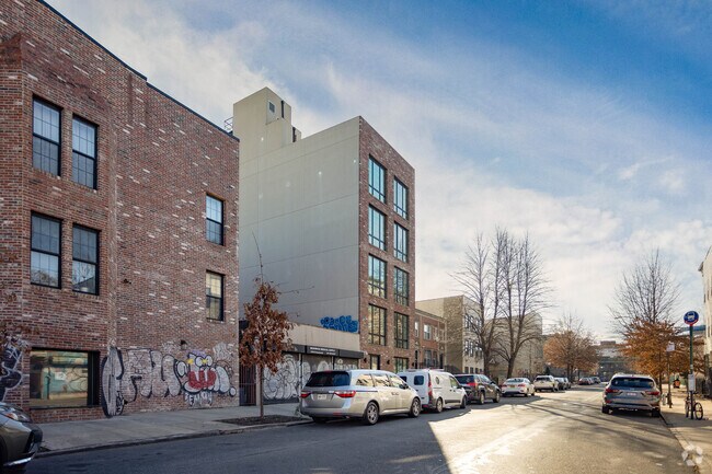 Neighborhood Context - 40 Schaefer St