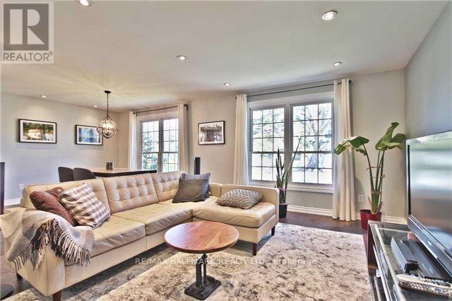 Building Photo - 208 Pine Cove Rd