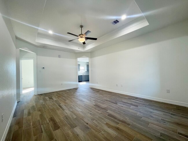 Building Photo - 2507 Ave G