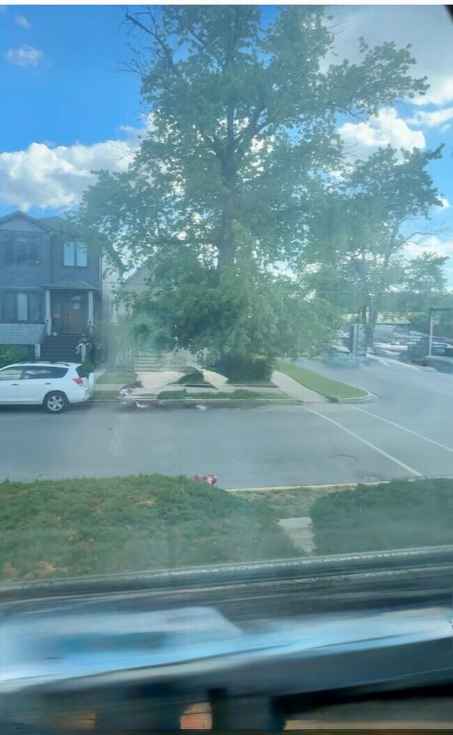 Foto del edificio - 3505 N Keeler Ave