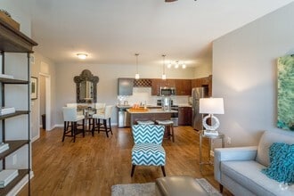 Interior Photo - Hunter's Point