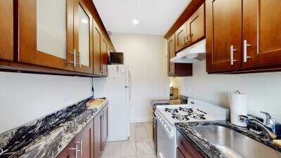 Foto del edificio - 14 Glenville Ave