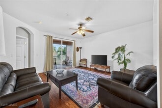 Building Photo - 9601 Spanish Moss Way
