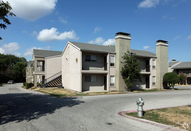 Apartamentos - Amber Dawn Apartments