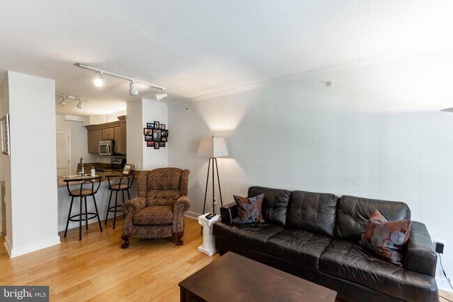 Foto del edificio - 616 E St NW