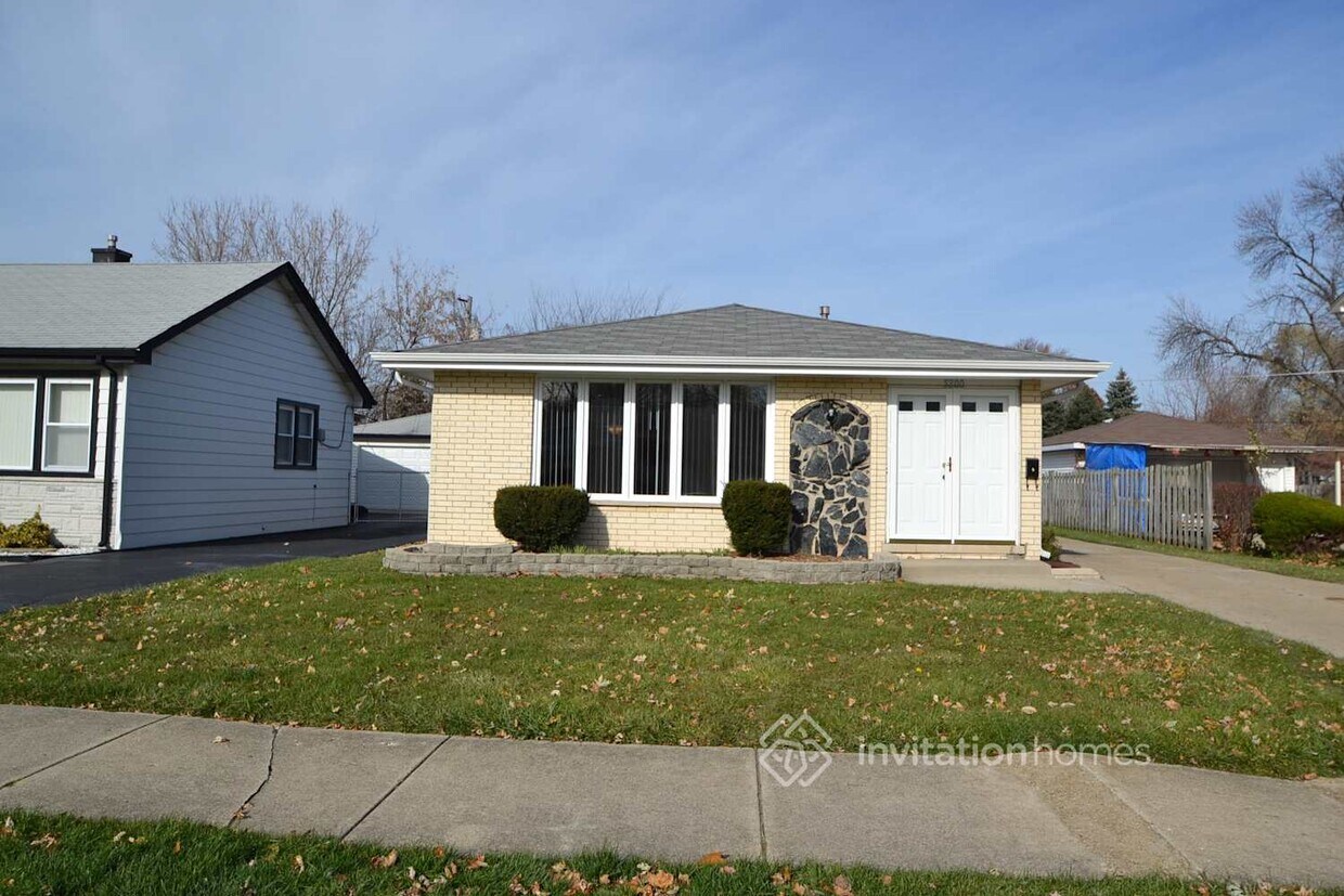 Primary Photo - 5300 Otto Pl