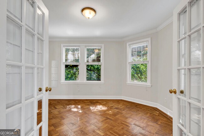 Foto del edificio - 878 Briarcliff Rd NE