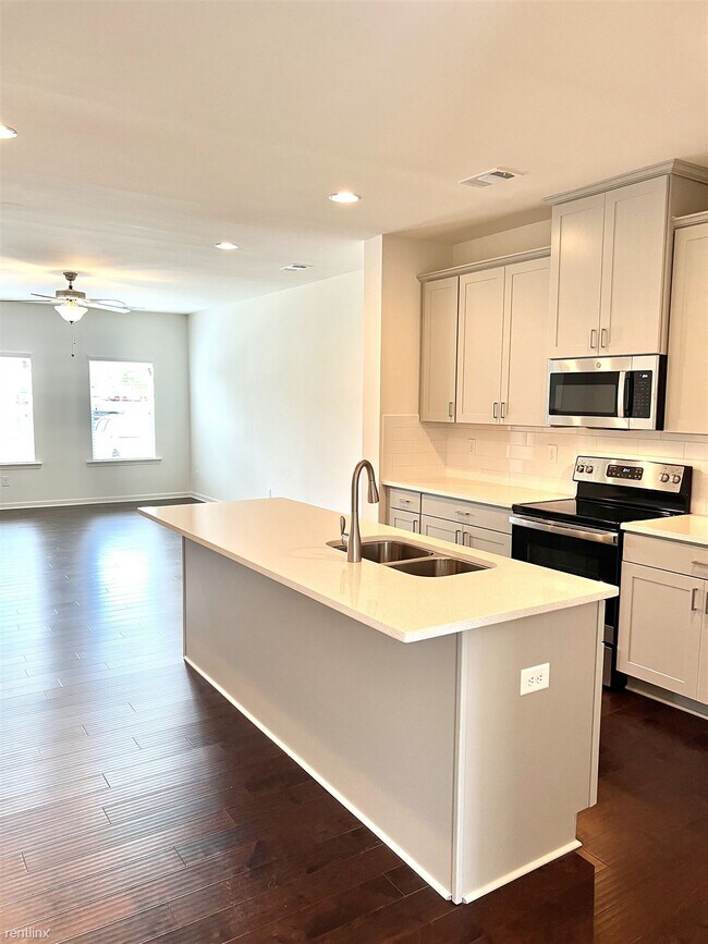 Foto del edificio - 2 br, 2.5 bath Townhome - 911 Ambient Way