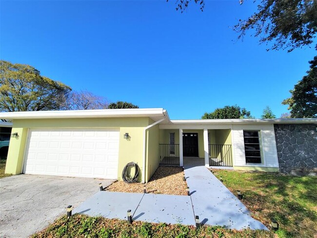 Building Photo - 1040 Britton St