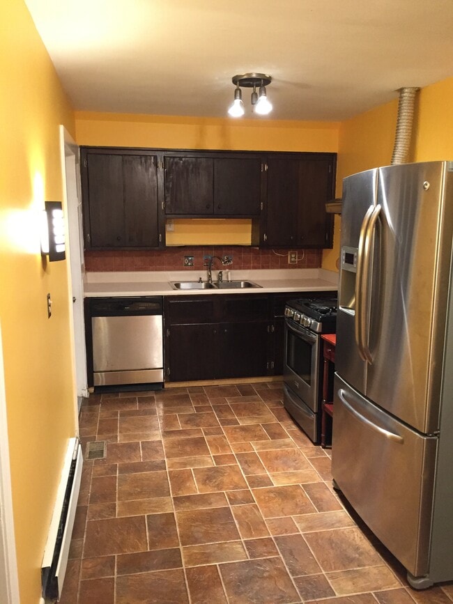 Building Photo - 4517 Delmar Dr