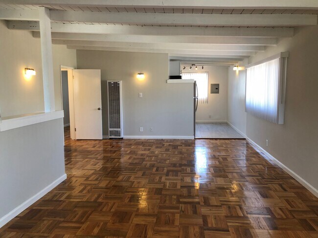 Foto del edificio - 1024 Pico Blvd