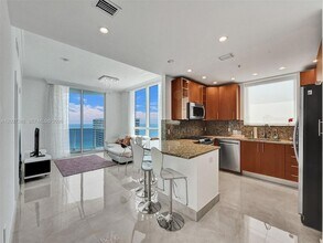 Building Photo - 1945 S Ocean Dr