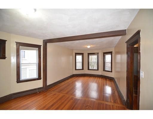 Building Photo - 103 Sawyer