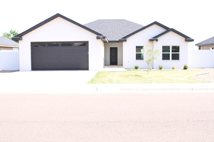 Foto principal - 125 Middleton Ln