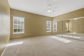 Building Photo - 506 Wilcrest Dr