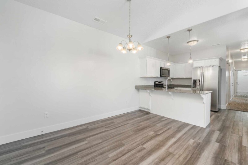 Foto principal - 13687 S Hanley Ln