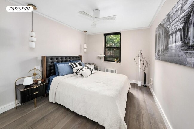 Foto del edificio - 250 W 15th St