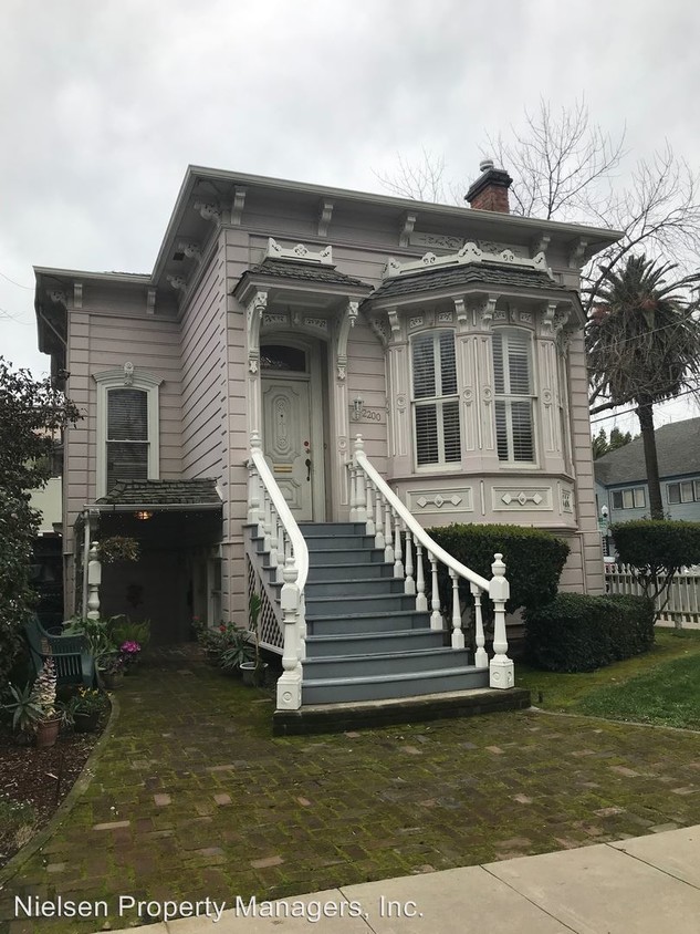 Foto principal - 2200 Capitol Ave