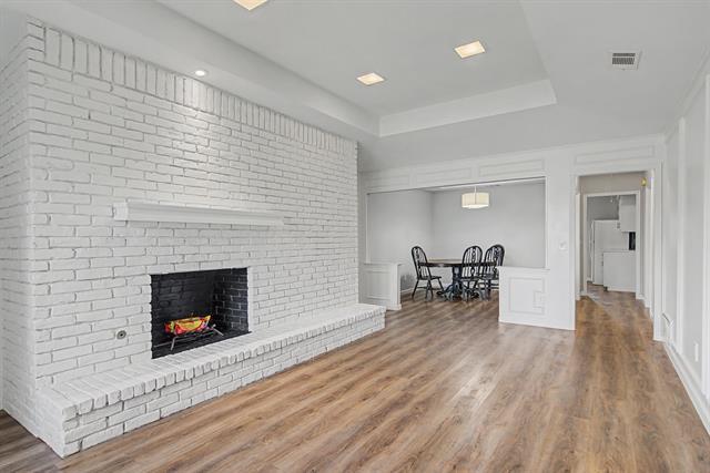 Foto del edificio - 2126 Teakwood Ln