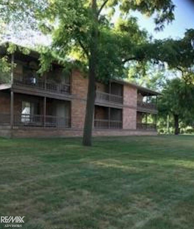 Building Photo - 662 N 3rd St