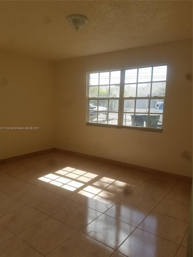 Foto del edificio - 13770 NE 20th Pl