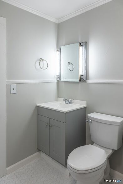 Foto del edificio - 84 Front St